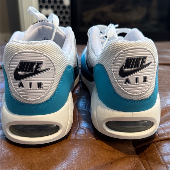 Nike air max sneakers - Picture 4 of 5